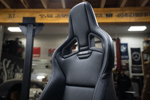 Recaro Sportster CS / Bolt On Kit (E9x M3/1M/F8x Mx)