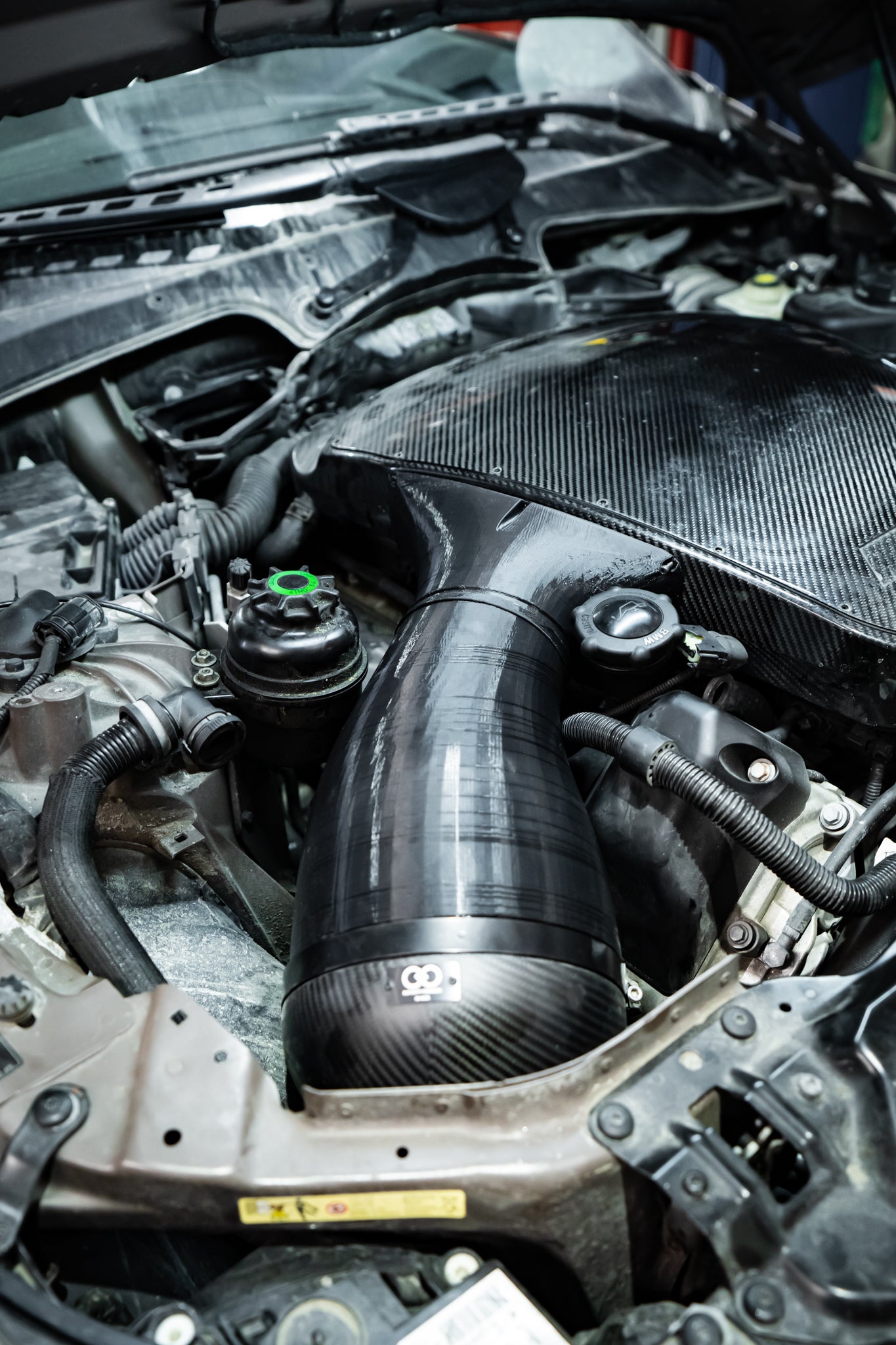 S85 Competition Carbon Plenum by Infinity Design – EuroConnex