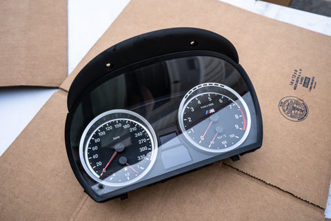 Gauge Cluster (E9x M3)