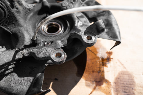 Left Rear Knuckle & Hub (E9x M3)
