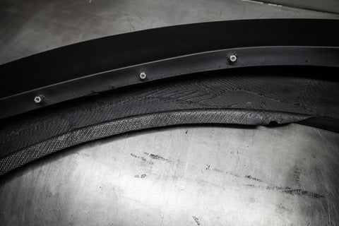 GT4 Carbon Lip (E9x M3)