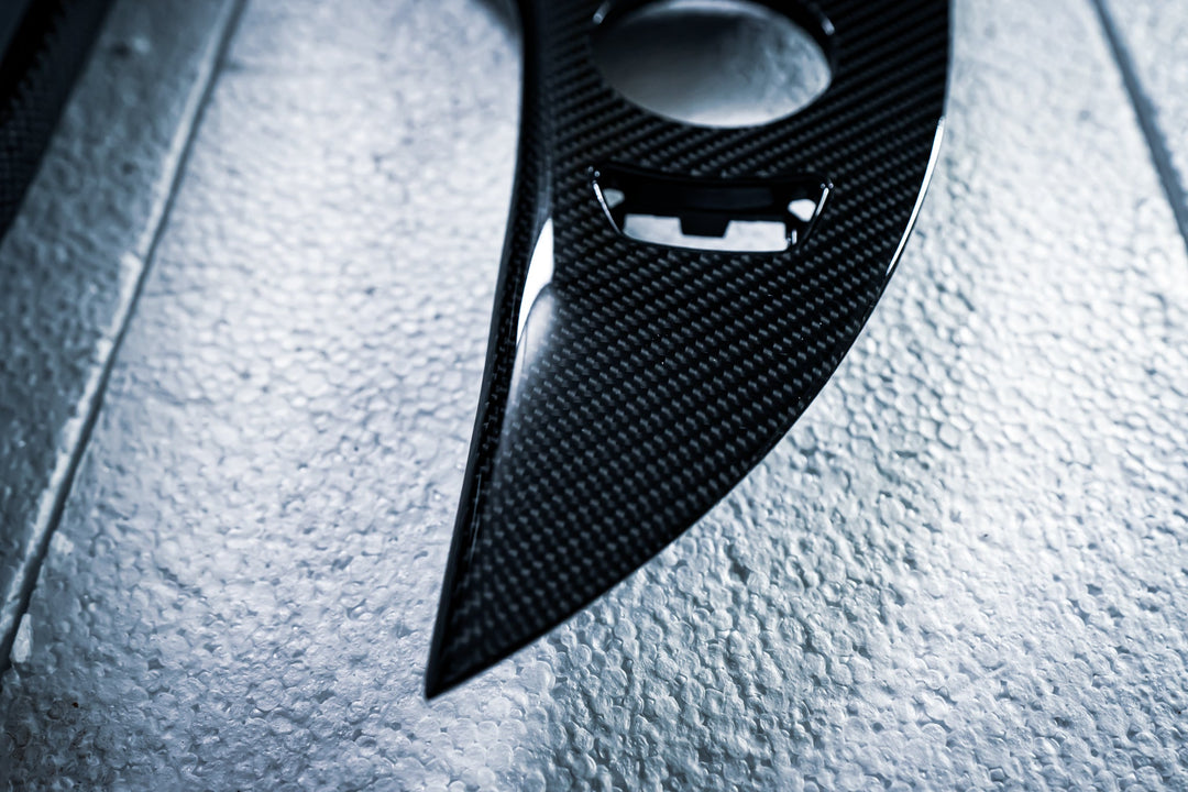 V10 E60 M5 & E63 M6 Carbon Center Console – EuroConnex